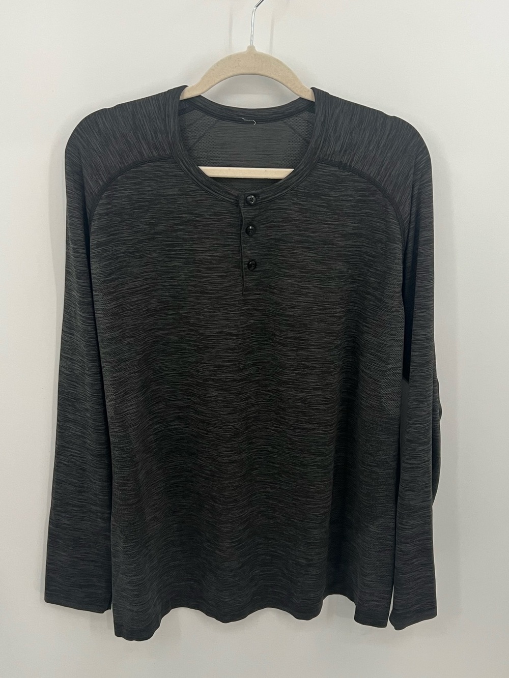 Lululemon Men's Metal Vent Tech Long-Sleeve Henley Shirt